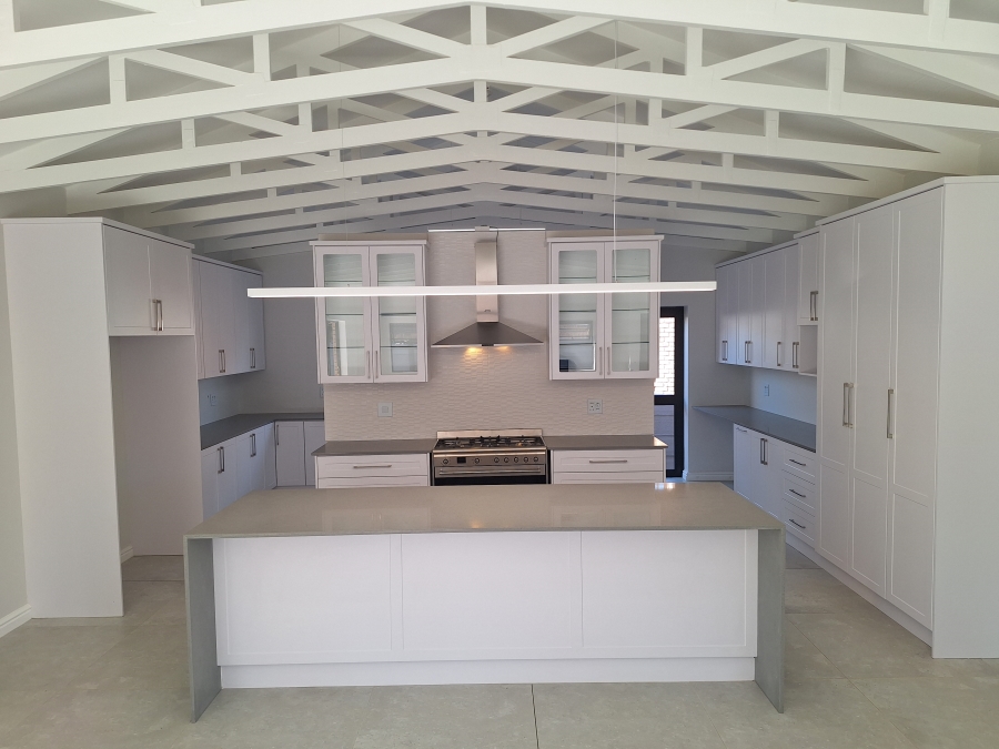 4 Bedroom Property for Sale in Noorsekloof Eastern Cape